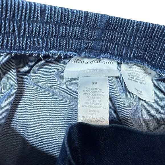 Alfred Dunner Petite Women's Super Stretch Denim Jean - 6P - Picture 3 of 7